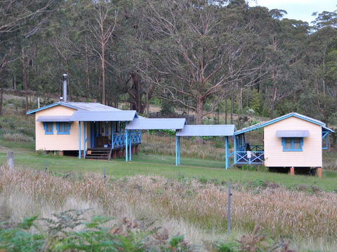 Callicoma Hill Eco-Cabins - Sydney Tourism 4