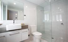 The Lucky Hotel - Sydney Tourism 0