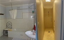 Patchwork Inn B & B - Sydney Tourism 0