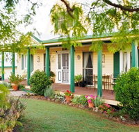 Birdhouse Cottage and Bed and Breakfast - Sydney Tourism