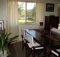 Flag Springs Bush Retreat - Sydney Tourism