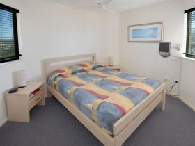 Malibu Mooloolaba - Sydney Tourism 3