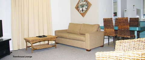 Aqua Villa Holiday Apartments - Sydney Tourism 2