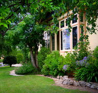 Cotswold Gardens Armidale - Sydney Tourism