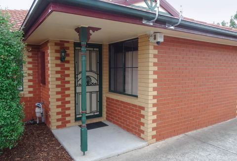 BEST WESTERN Fawkner Airport Motor Inn And Serviced Apartments - Sydney Tourism 0