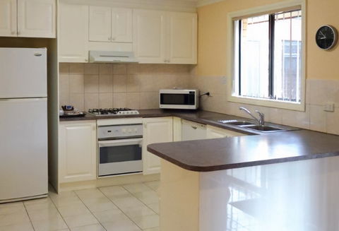 BEST WESTERN Fawkner Airport Motor Inn And Serviced Apartments - Sydney Tourism 4