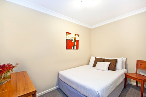 BEST WESTERN Tudor Motor Inn - Sydney Tourism 10