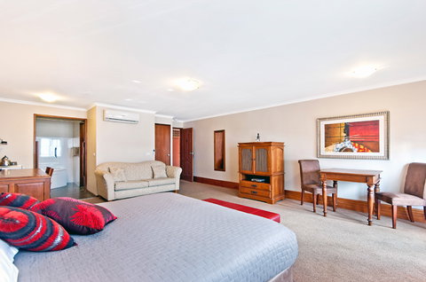 BEST WESTERN Tudor Motor Inn - Sydney Tourism 12