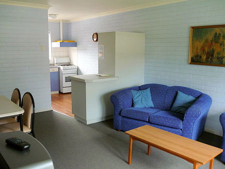 Budget Apartments Como South Perth - Sydney Tourism 1