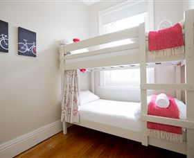 Montacute Boutique Bunkhouse - Sydney Tourism 3