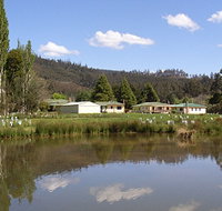 Giants' Table and Cottages - Sydney Tourism
