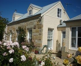 Mulberry Cottage Unique B&B And Grannie Rhodes Cultural Heritage Shows - Sydney Tourism 0