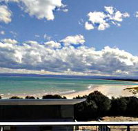 Freycinet Beach Apartments