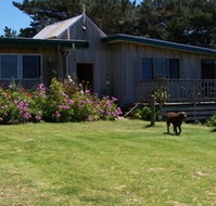 Clifton Beach Lodge - Sydney Tourism