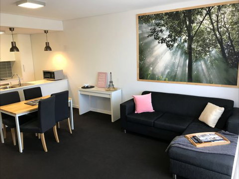 Canberra Furnished Accommodation - Sydney Tourism 3