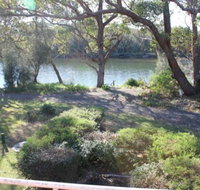 Castaway Holiday Units - Sydney Tourism