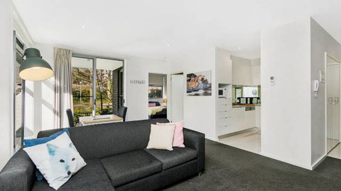 Canberra Furnished Accommodation - Sydney Tourism 0