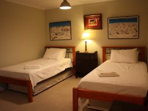 Eelah - Sydney Tourism 0