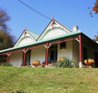 Ravenscroft and The Cottage - Sydney Tourism
