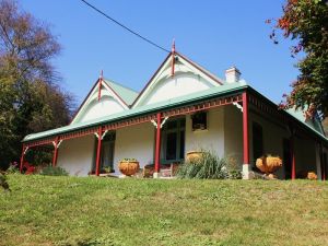 Ravenscroft And The Cottage - Sydney Tourism 0