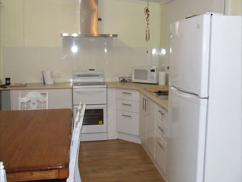 Fensom's Holiday Home - Sydney Tourism 19