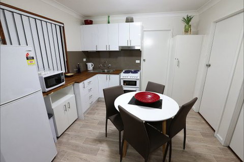 Waratah Beach Breaks - Sydney Tourism 5