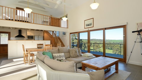 A Seascape Retreat - Sydney Tourism 11