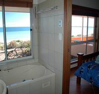 Ceduna Shelly Beach Caravan Park and Beachfront Villas - Sydney Tourism