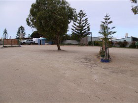 Fowlers Bay Caravan Park - Sydney Tourism 3