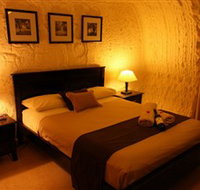 Underground Bed and Breakfast - Sydney Tourism