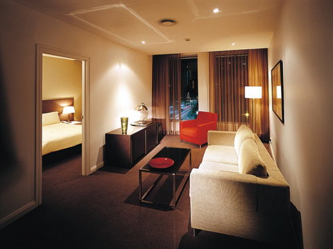 Adina Apartment Hotel Sydney, Central - Sydney Tourism 0