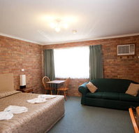 Allan Cunningham Motel and Old Wagon Restaurant - Sydney Tourism