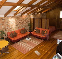 Bet's Bed and Breakfast Studio - Sydney Tourism