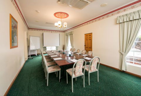 John Pirie Motor Inn - Sydney Tourism 3