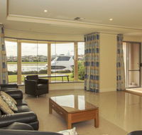 Monterey Waters 27B - Sydney Tourism