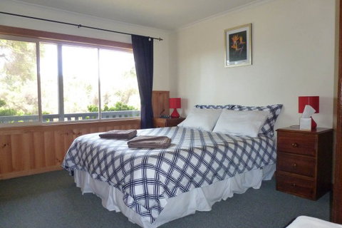 Arties Cottage Accommodation - Sydney Tourism 2
