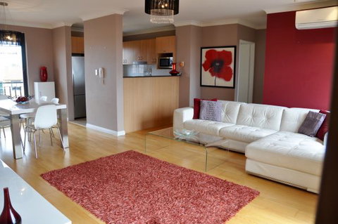 Best Apartment In The Heart Of Sydney’s Little Italy - Sydney Tourism 0