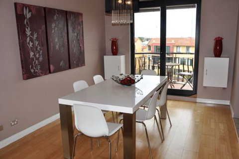 Best Apartment In The Heart Of Sydney’s Little Italy - Sydney Tourism 3