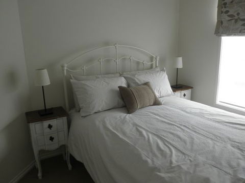 C&C's Bed And Breakfast - Sydney Tourism 3