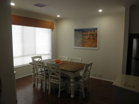 C&C's Bed And Breakfast - Sydney Tourism 9