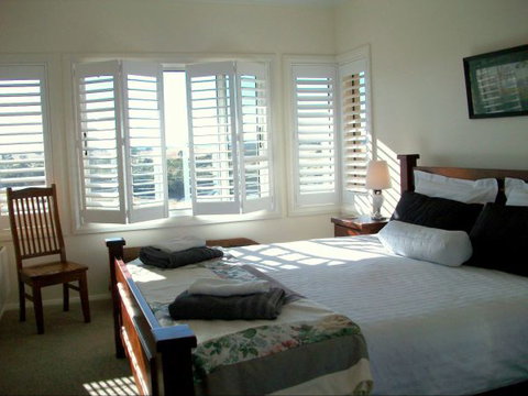 Heathcote Views Bed & Breakfast - Sydney Tourism 0
