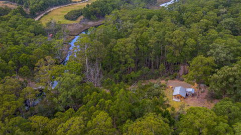 Saintys Creek Cottage - Sydney Tourism 1