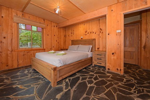 Saintys Creek Cottage - Sydney Tourism 2