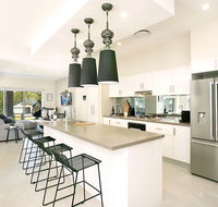 The Grape Escape Hunter Valley - Sydney Tourism