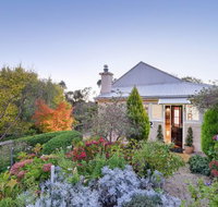 102 on Strath - Sydney Tourism