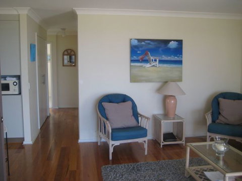Beach Breakers - Sydney Tourism 1