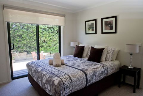 C-Deck Beach House Apartment - Sydney Tourism 1