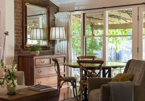 Cadogan Central Luxury - Sydney Tourism 4
