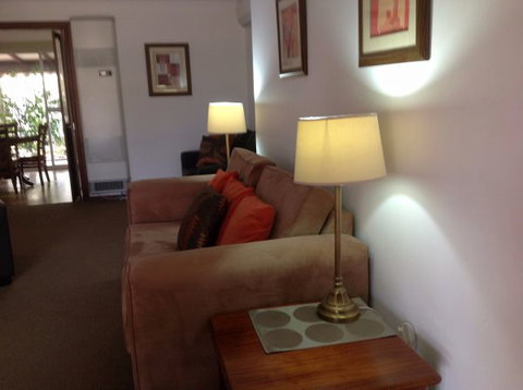 Kimber's Apartments On Gurwood - Sydney Tourism 1