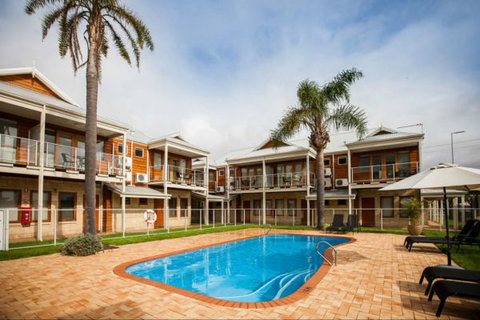The Royal Palms Resort - Sydney Tourism 0